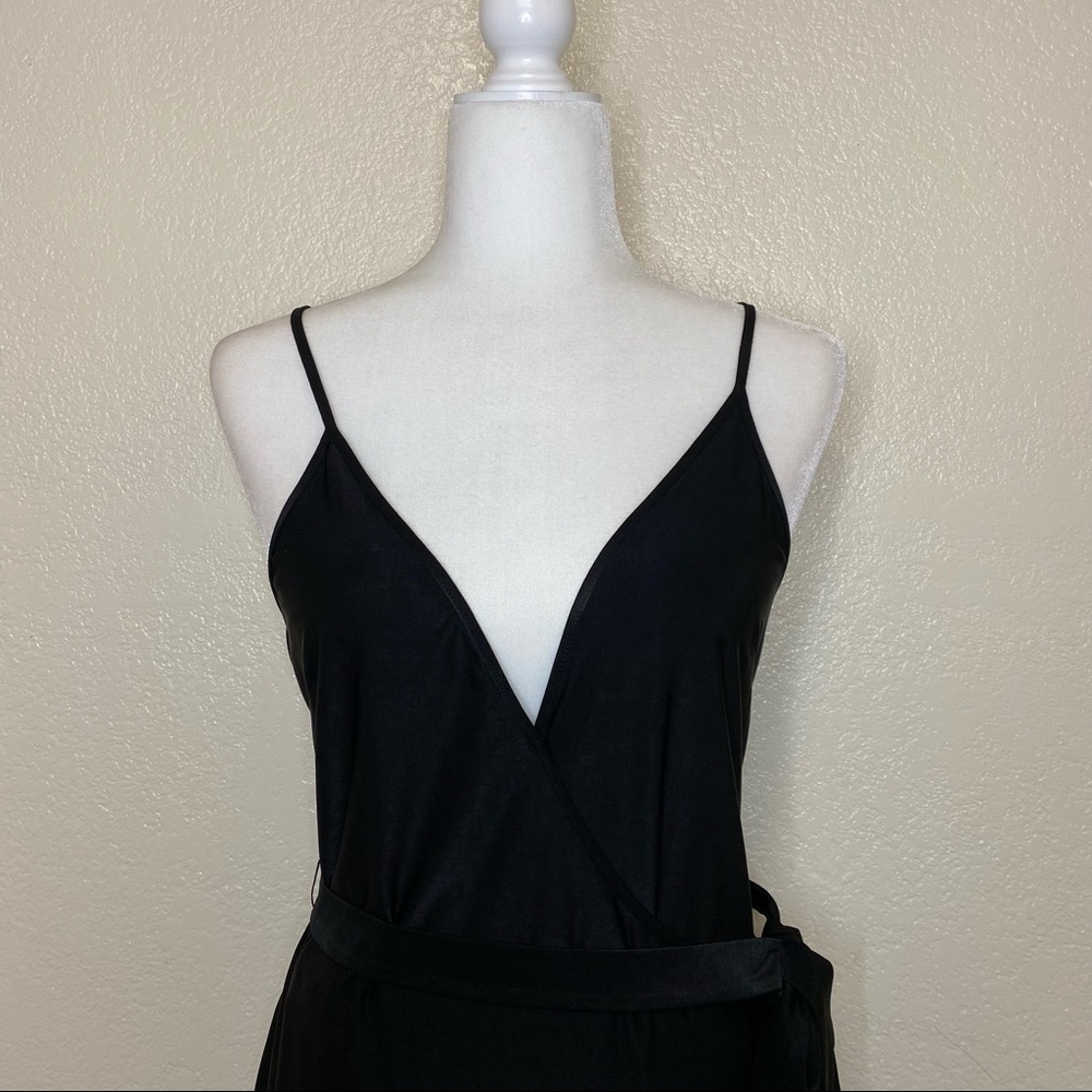L’AGENCE Tate Sleeveless Wrap Dress in Black Size Medium NWT - Picture 6 of 14